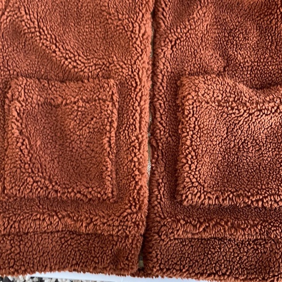 Elodie Nordstrom faux shearling rust brown, zip closure, pocket, collar jacket. - Picture 16 of 16